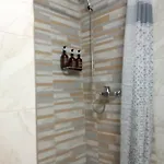 Olive - Happyhostgr - Downtown Daire Golos