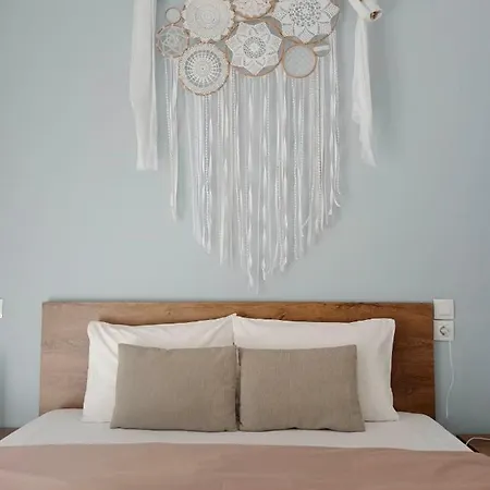 Olive - Happyhostgr - Downtown Apartment *