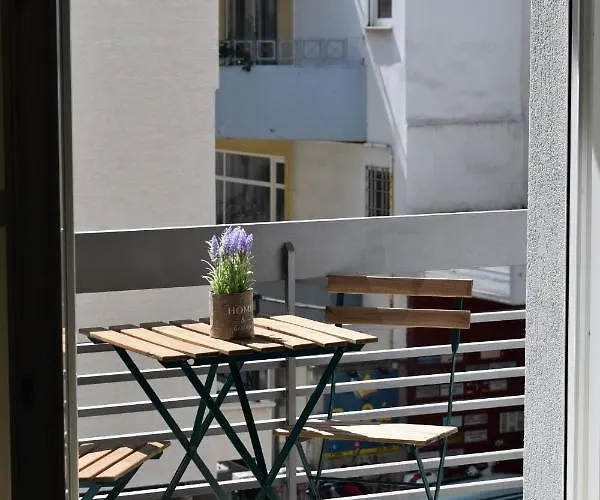 Olive - Happyhostgr - Downtown Volos